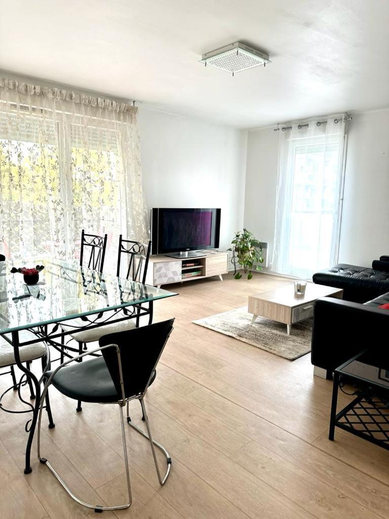 Big Logement , Jo2024, Stade De France, Paris, Metro , Parking Gratuit Saint-Denis-en-Margeride Exterior foto