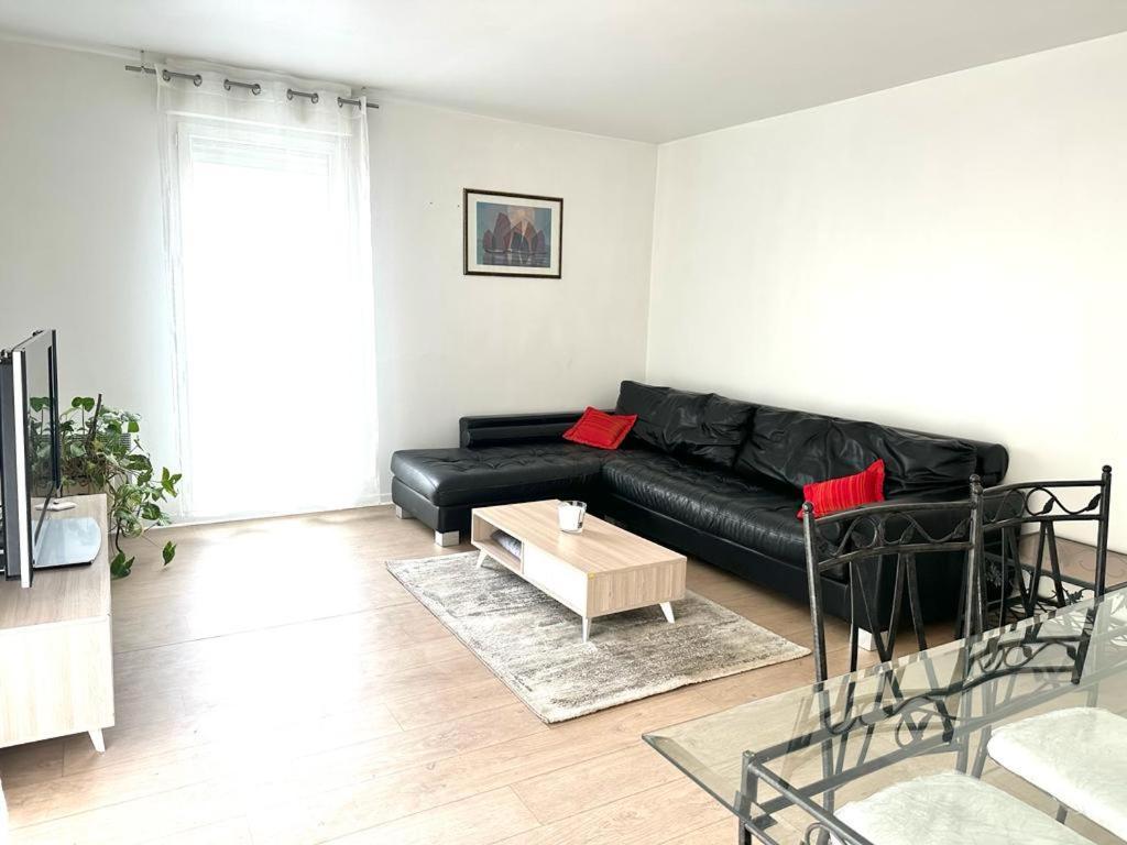 Big Logement , Jo2024, Stade De France, Paris, Metro , Parking Gratuit Saint-Denis-en-Margeride Quarto foto